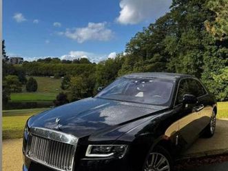 rolls-royce ghost v12 6.6 600ch black badge