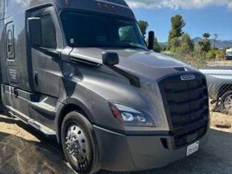 2019 freightliner cascadia sleeper tractor