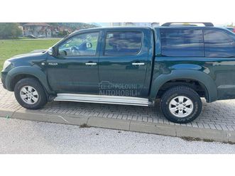 toyota hilux 2,5