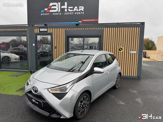 toyota aygo 1.0 vvti 72ch x-play 5p camera carplay