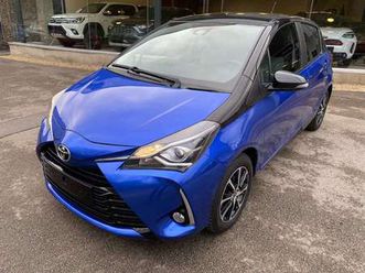 yaris 1.0i vvt-i two-tone