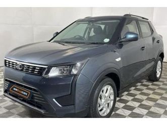 MAHINDRA XUV300 2022-mahindra-xuv-300-1-2t-w6