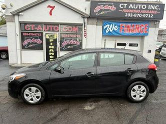 2017 kia forte5 lx auto -easy financing available