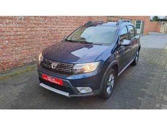 dacia sandero stepway 900 cc*navi*camera*bluetooth*topper!