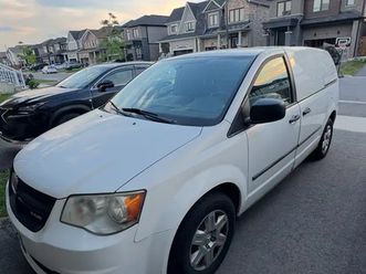 2013 ram cargo van with shelves