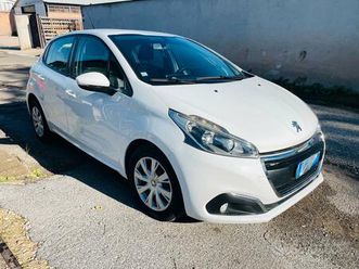 peugeot 208 5 porte euro6 - garanzia 12mesi