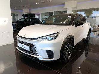 lexus lbx 1.5 hev elegant