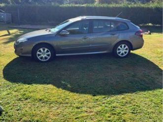 renault laguna estate 1,5 dci 110 cv black édition