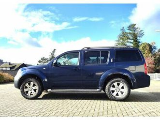 nissan pathfinder 2,5 diesel *navara*174 ps 4x4 7-sitzer