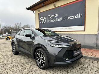 toyota c-hr 2.0 hybrid style e-cvt bi-tone 2 év toyota minősített használt garanciával!