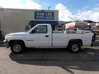1999 dodge ram 1500 / 55k miles/ tommy lift gate