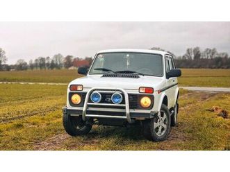 lada niva 1.7 i