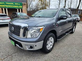 2017 nissan titan sv crew cab 4x4 86k miles clean carfax no rust