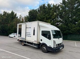 nissan nt400 hayon 3.5t