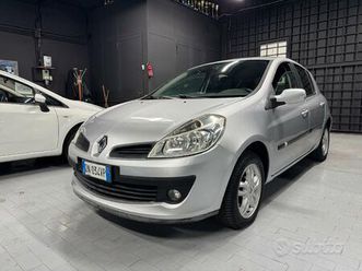 renault clio 1.2 5p carplay neopatentati