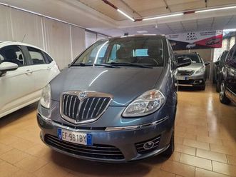 lancia musa 1.6 multijet s&s poltrona frau