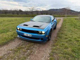 dodge challenger srt hellcat widebody