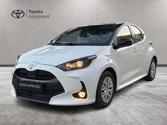 yaris 1.0 active