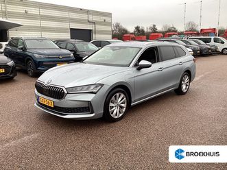 skoda superb combi 1.5 tsi phev 204pk business edition | camera achter | navigatie | adapt. cruise | keyless entre | app. connect | dab+ | led