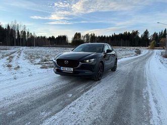 2.0 awd cosmo, v-hjul, m-värm, drag, led-ramp, b