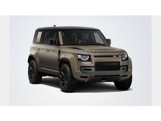 octa 4.4 v8 635ps awd