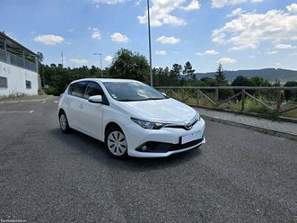 toyota auris 1.4 d4d active+ac nacional 1 dono dezembro/15