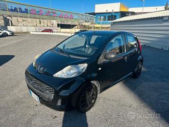 peugeot 107 1.0 5 porte neopatentati