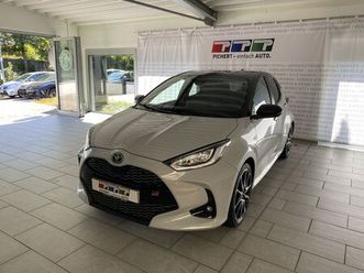 gr sport bitone + infotainment