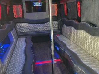 ford party bus limo, limousine cng