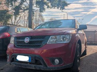 fiat■freemont 2.0 mjt 16v black code 4x4