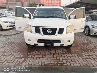nissan armada le 5.6l (317 hp) le full option