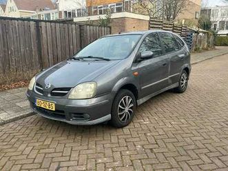 nissan almera tino 1.8 tekna voiture de tourisme