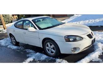 2008 pontiac grand prix 4dr. sedan