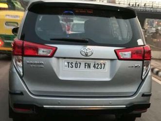 toyota innova crysta 2.8 z at 7 str 2017