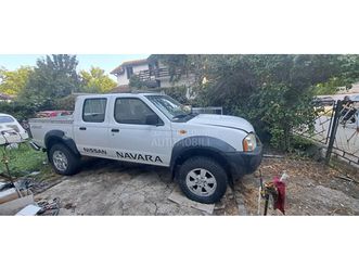 nissan navara 4x4 d22