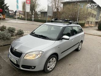 škoda fabia 1.6 ambiente 77 105