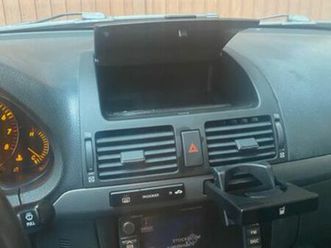 toyota-toyota-avensis