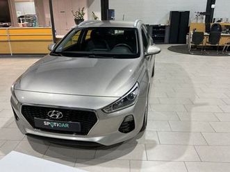 hyundai i30 wagon air