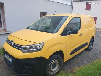 a saisir citroën berlingo utilitaire m 1.6 bluehdi 75 cv 189000 km très bon etat 1 ère main