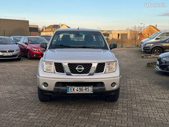 nissan navara motorisation 2.5 dci 174cv boite automatique année 2007 kilométrage 249000