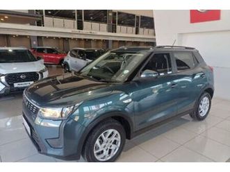 2024 mahindra xuv 300 1.2t | w6
