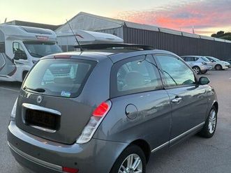 lancia ypsilon 1.4 i 95ch boite automatique