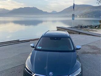 skoda octavia combi scout 4*4 1ère main garantie 04/2027