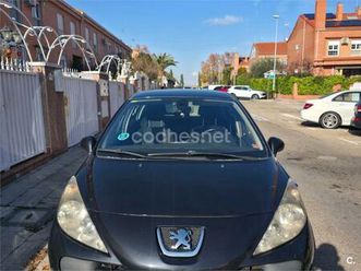 peugeot 207 confort 1.4 vti 16v 95