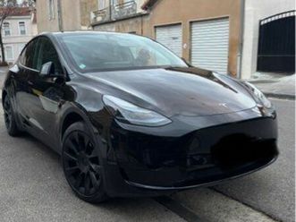tesla modèl y état neuf