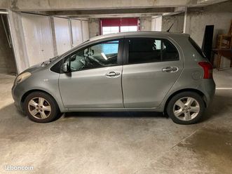 toyota yaris boîte automatique