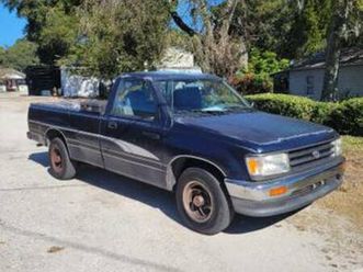1996 toyota t100 rwd 2 door pickup truck 2.7 4cyl. gasoline
