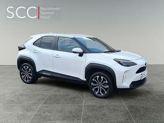 1.5 vvt-h design e-cvt euro 6 (start/stop) 5dr