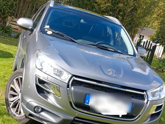 voiture 4008 peugeot