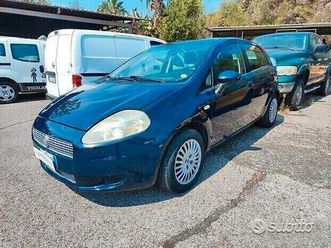 fiat grande punto m-t-j- 5 porte 2011